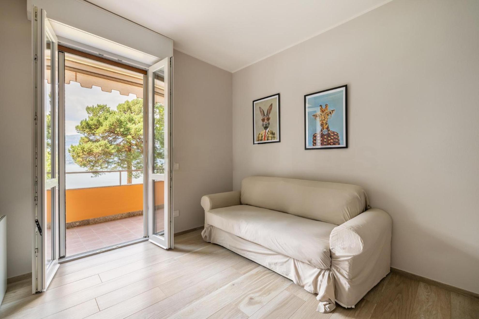 La Casa Di Giulia - Holiday Home Ranco Exterior foto
